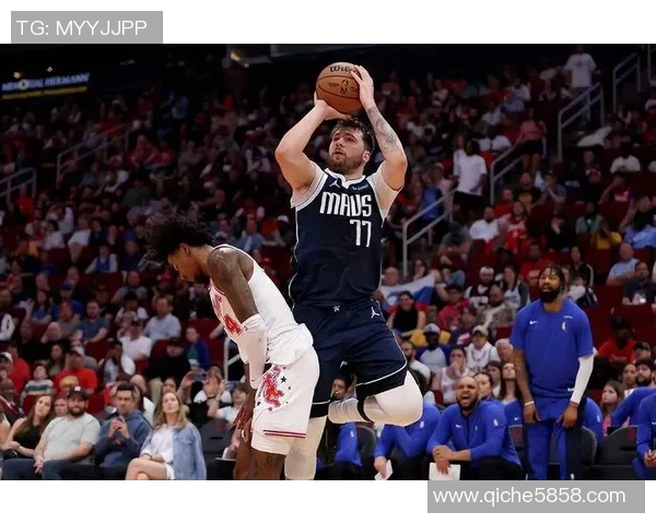 东契奇轰73分刷新现役得分纪录独行侠力克太阳终结其11连胜之旅